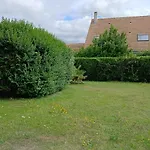 Pti Nel, Charmante Maison 100 M D 'asnelles Au Coeur Des Plages Du Debarquement Proche Arromanches Et Bayeux , Jardin, Terrasse En Bois Amenagee, Parking, Commerces Et Restaurants A 10 Mn A Pied