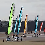 Pti Nel, Charmante Maison 100 M D 'asnelles Au Coeur Des Plages Du Debarquement Proche Arromanches Et Bayeux , Jardin, Terrasse En Bois Amenagee, Parking, Commerces Et Restaurants A 10 Mn A Pied Prázdninový dům