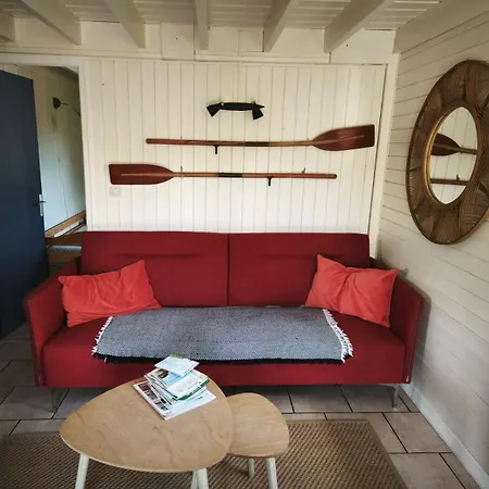 Pti Nel, Charmante Maison 100 M D 'asnelles 3 Chambres, Belle Piece De Vie, Au Coeur Des Plages Du Debarquement Proche Arromanches Et Bayeux , Jardin, Terrasse En Bois Amenagee, Parking Privatif, Commerces Et Restaurants A 10 Mn A Pied * Asnelles