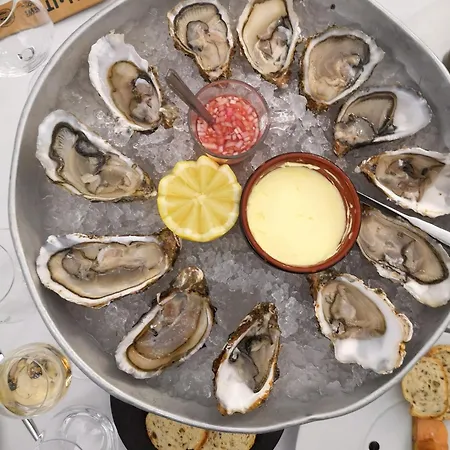 Pti Nel, Charmante Maison 100 M D 'asnelles Au Coeur Des Plages Du Debarquement Proche Arromanches Et Bayeux , Jardin, Terrasse, Parking, Commerces Et Restaurants A 10 Mn A Pied