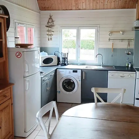 Dom wakacyjny Pti Nel, Charmante Maison 100 M D 'asnelles Au Coeur Des Plages Du Debarquement Proche Arromanches Et Bayeux , Jardin, Terrasse, Parking Commerces, Restaurants A 10 Mn A Pied *