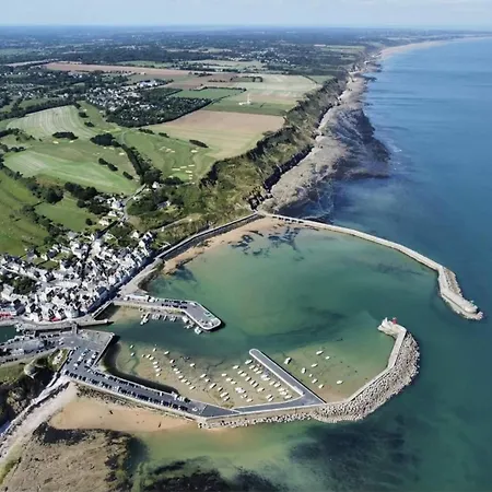 Pti Nel, Charmante Maison 100 M D 'asnelles 3 Chambres, Belle Piece De Vie, Au Coeur Des Plages Du Debarquement Proche Arromanches Et Bayeux , Jardin, Terrasse En Bois Amenagee, Parking Privatif, Commerces Et Restaurants A 10 Mn A Pied Asnelles