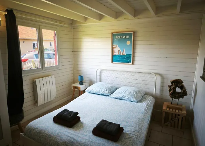 Pti Nel, Charmante Maison 100 M D 'asnelles Au Coeur Des Plages Du Debarquement Proche Arromanches Et Bayeux , Jardin, Terrasse En Bois Amenagee, Parking, Commerces Et Restaurants A 10 Mn A Pied Feriehus Asnelles