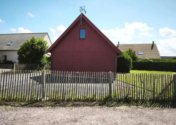 Pti Nel, Charmante Maison 100 M D 'asnelles Au Coeur Des Plages Du Debarquement Proche Arromanches Et Bayeux , Jardin, Terrasse En Bois Amenagee, Parking, Commerces Et Restaurants A 10 Mn A Pied *