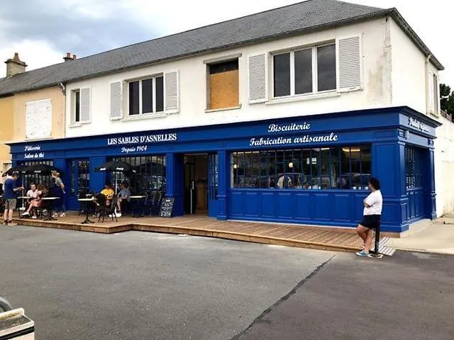 Pti Nel, Charmante Maison 100 M D 'asnelles Au Coeur Des Plages Du Debarquement Proche Arromanches Et Bayeux , Jardin, Terrasse En Bois Amenagee, Parking, Commerces Et Restaurants A 10 Mn A Pied Asnelles