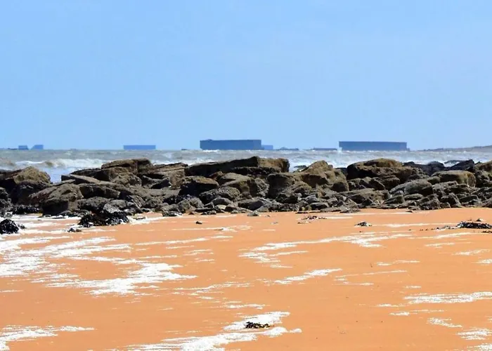 Pti Nel, Charmante Maison 100 M D 'asnelles Au Coeur Des Plages Du Debarquement Proche Arromanches Et Bayeux , Jardin, Terrasse En Bois Amenagee, Parking, Commerces Et Restaurants A 10 Mn A Pied * Asnelles