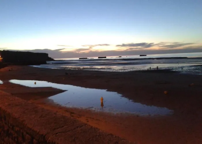 Pti Nel, Charmante Maison 100 M D 'asnelles Au Coeur Des Plages Du Debarquement Proche Arromanches Et Bayeux , Jardin, Terrasse En Bois Amenagee, Parking, Commerces Et Restaurants A 10 Mn A Pied Feriehus Asnelles
