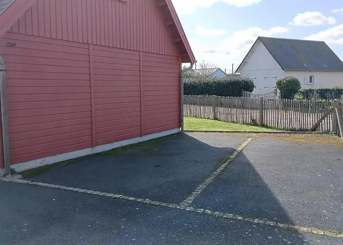 Feriehus Pti Nel, Charmante Maison 100 M D 'asnelles Au Coeur Des Plages Du Debarquement Proche Arromanches Et Bayeux , Jardin, Terrasse En Bois Amenagee, Parking, Commerces Et Restaurants A 10 Mn A Pied