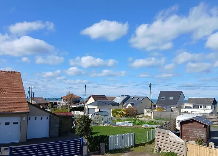 Feriehus Pti Nel, Charmante Maison 100 M D 'asnelles Au Coeur Des Plages Du Debarquement Proche Arromanches Et Bayeux , Jardin, Terrasse En Bois Amenagee, Parking, Commerces Et Restaurants A 10 Mn A Pied
